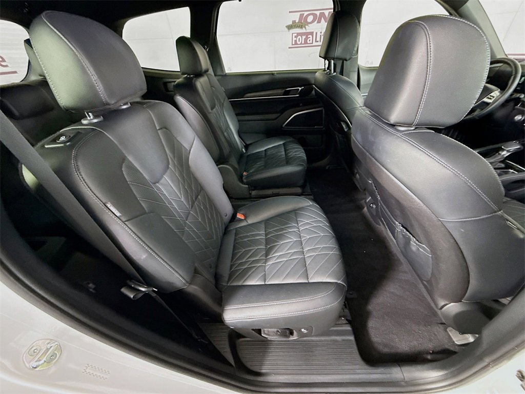 Used 2025 Kia Telluride EX X-Line image 33