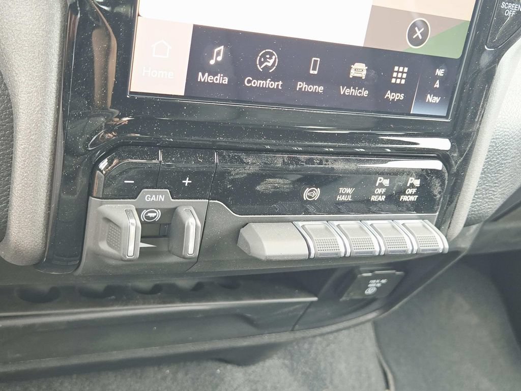 New 2026 RAM 3500 Tradesman AWD/4WD image 28