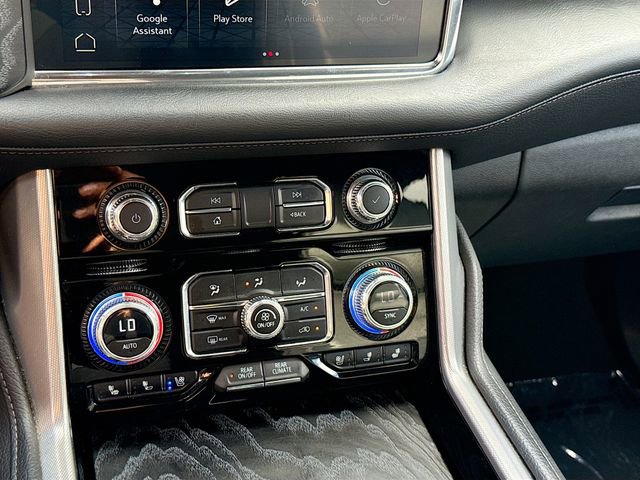 Used 2023 GMC Yukon XL Denali image 15