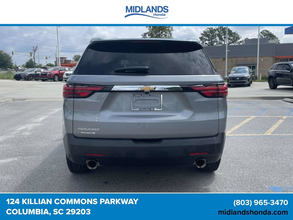 Used 2023 Chevrolet Traverse LS w/ Safety Package FWD image 5