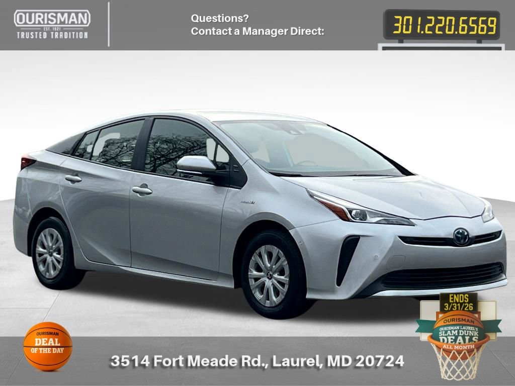 Used 2022 Toyota Prius LE image 1