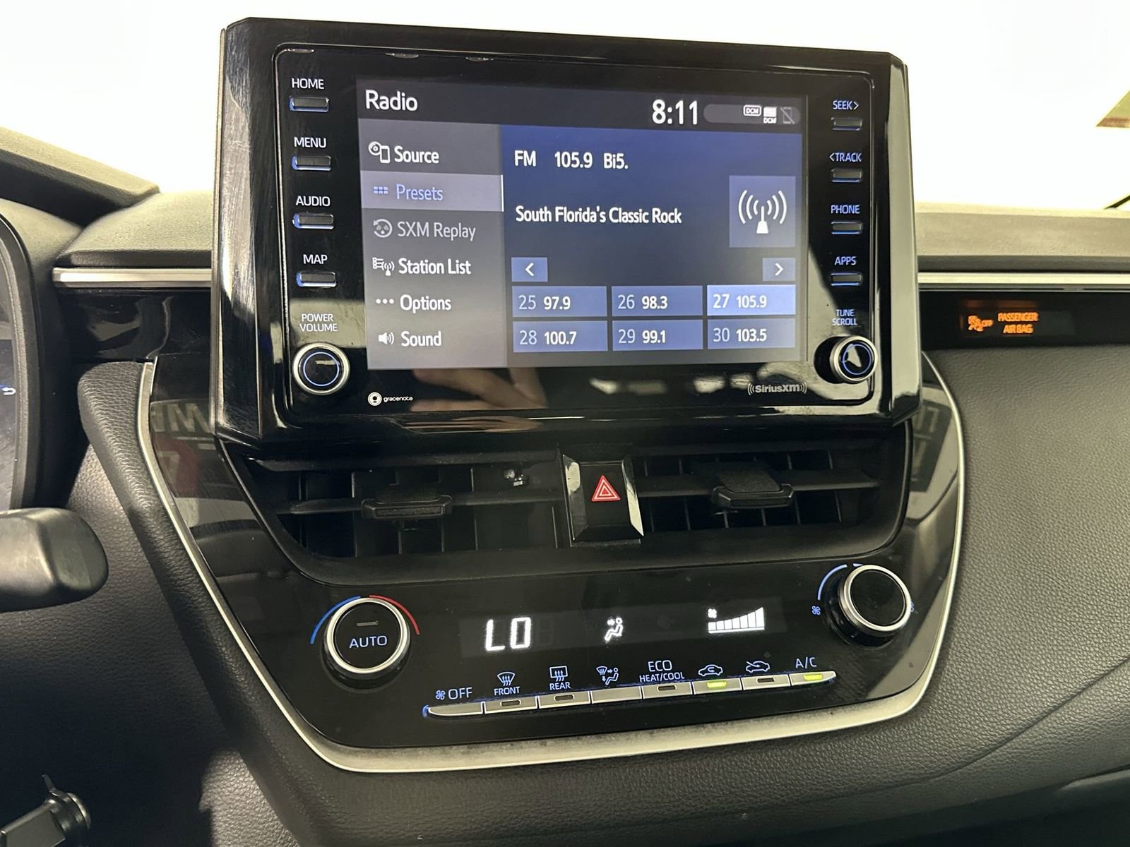 Used 2022 Toyota Corolla LE image 21