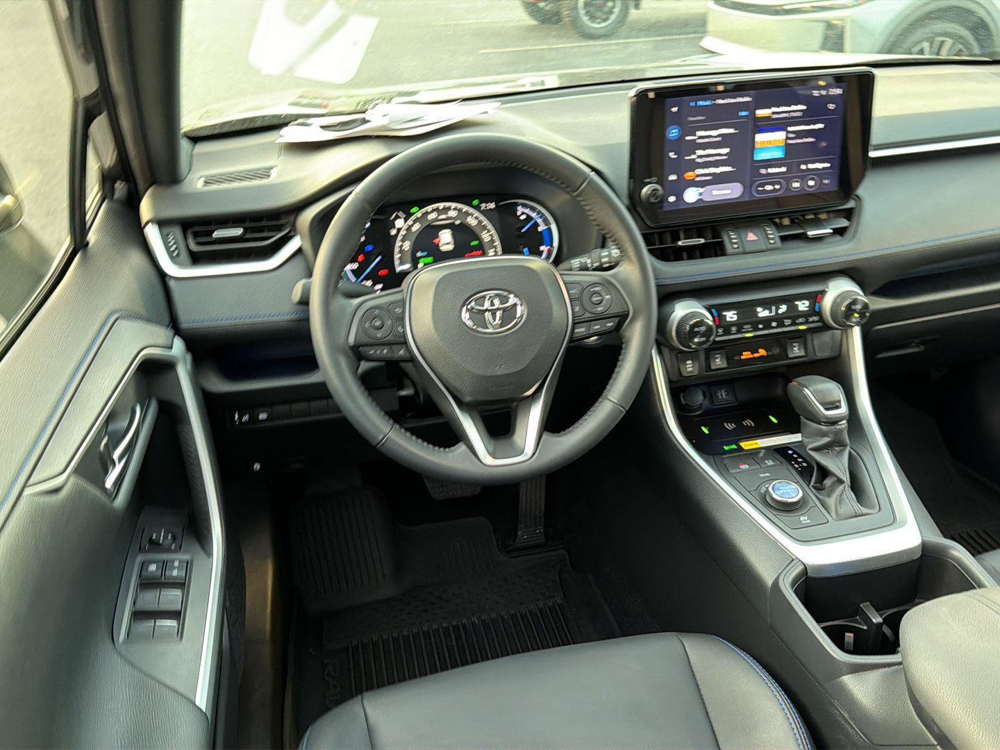 Certified 2025 Toyota RAV4 XSE AWD/4WD image 18