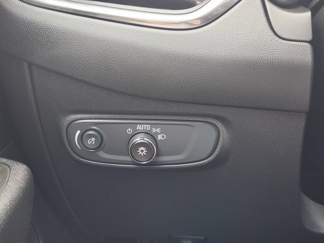 Used 2024 Chevrolet Equinox LT FWD image 25