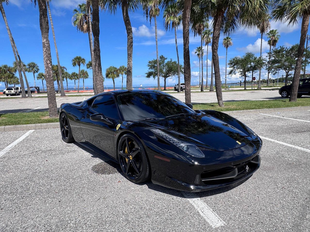 Used 2010 Ferrari 458 Italia Coupe RWD image 8