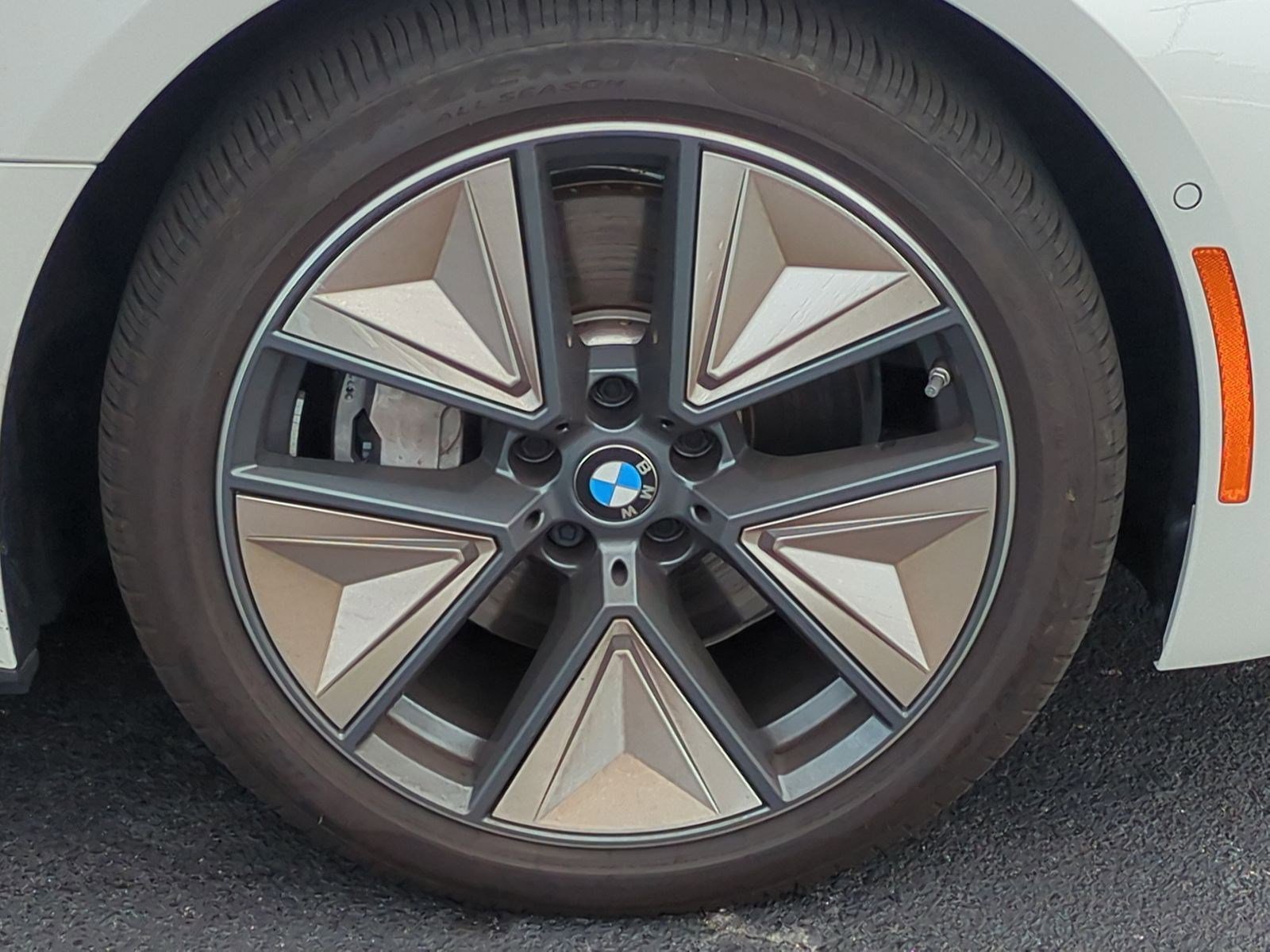 Used 2025 BMW i4 xDrive40i w/ Premium Package AWD/4WD image 13
