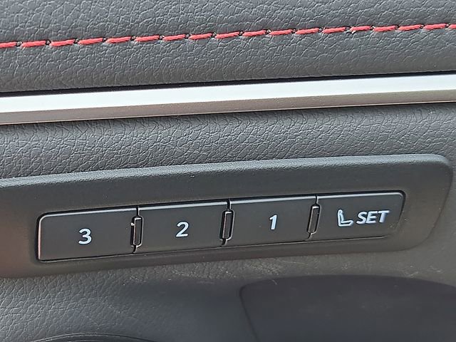 Certified 2025 Lexus ES 350 F Sport image 10