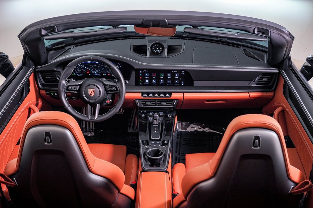 Certified 2025 Porsche 911 Carrera GTS image 18