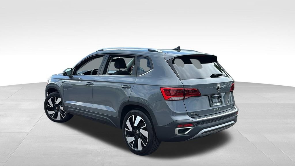 Used 2024 Volkswagen Taos SEL AWD/4WD image 5