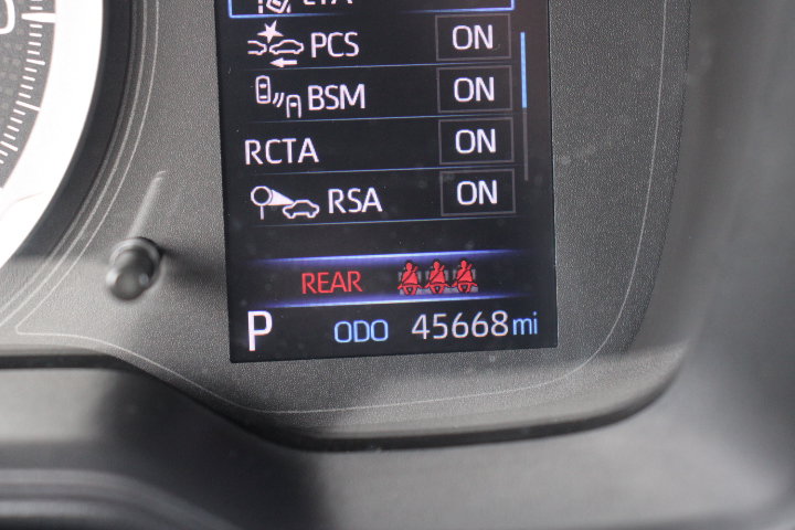 Certified 2022 Toyota Corolla Cross LE AWD/4WD image 26