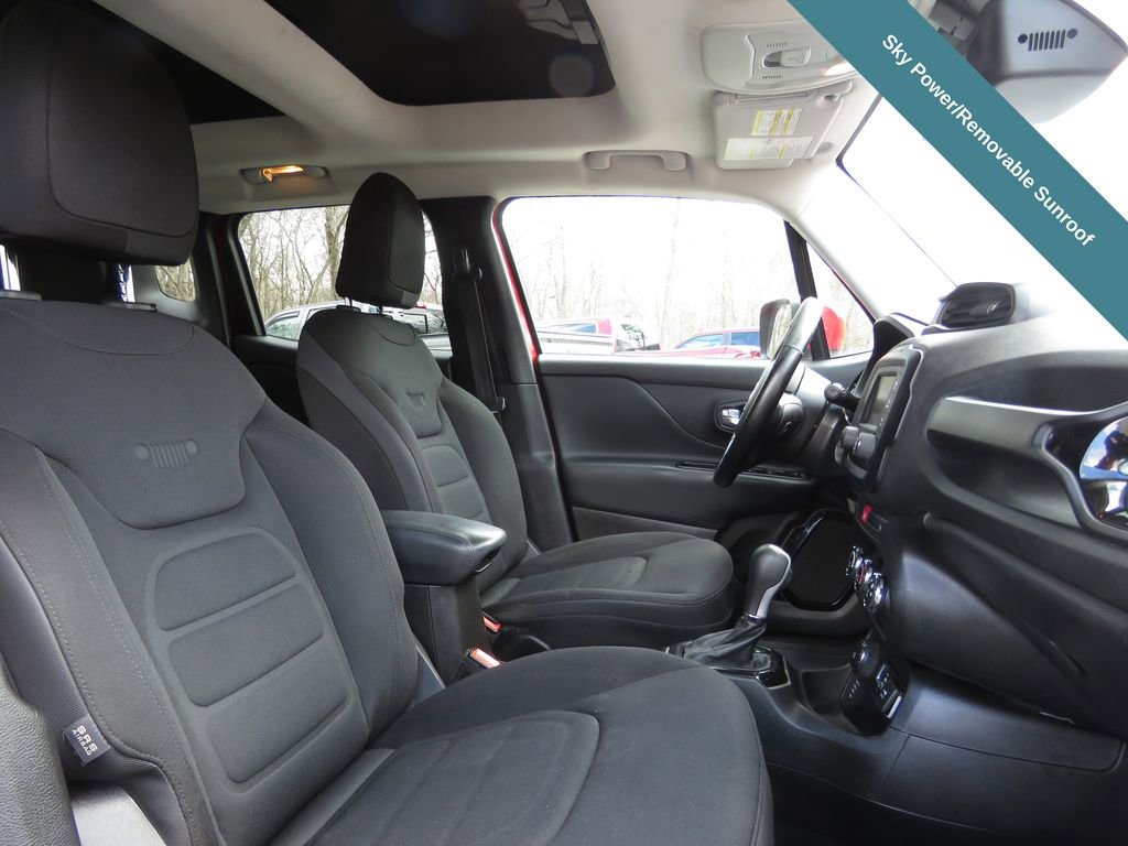 Used 2017 Jeep Renegade Altitude image 13