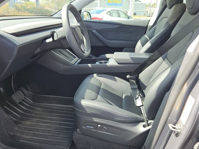 Used 2026 Tesla Model Y Long Range image 10