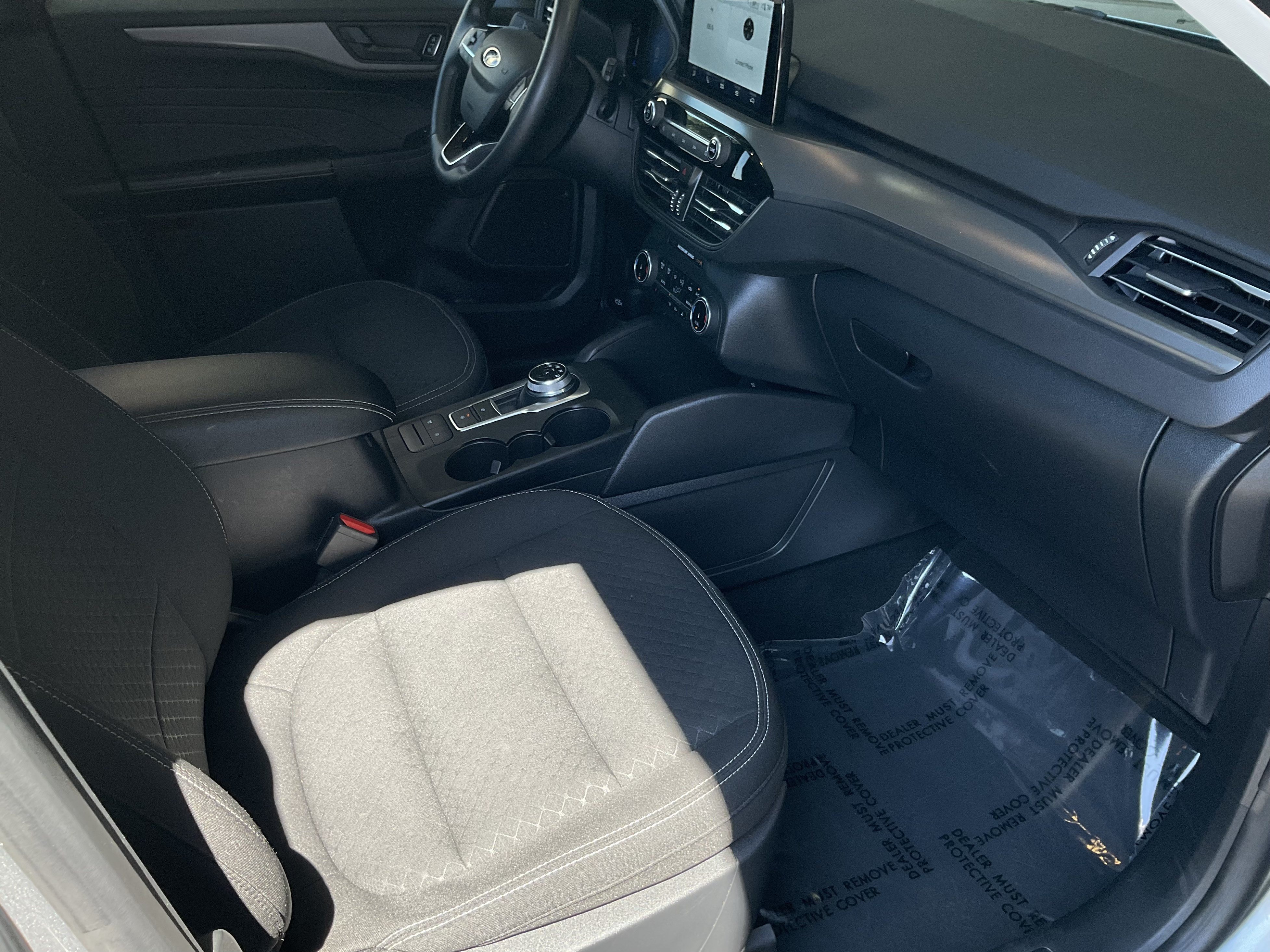 Used 2024 Ford Escape Active AWD/4WD image 25