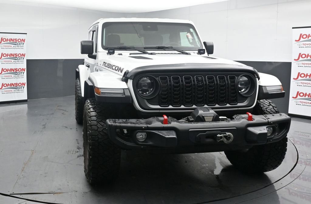 Used 2024 Jeep Wrangler Rubicon AWD/4WD image 3
