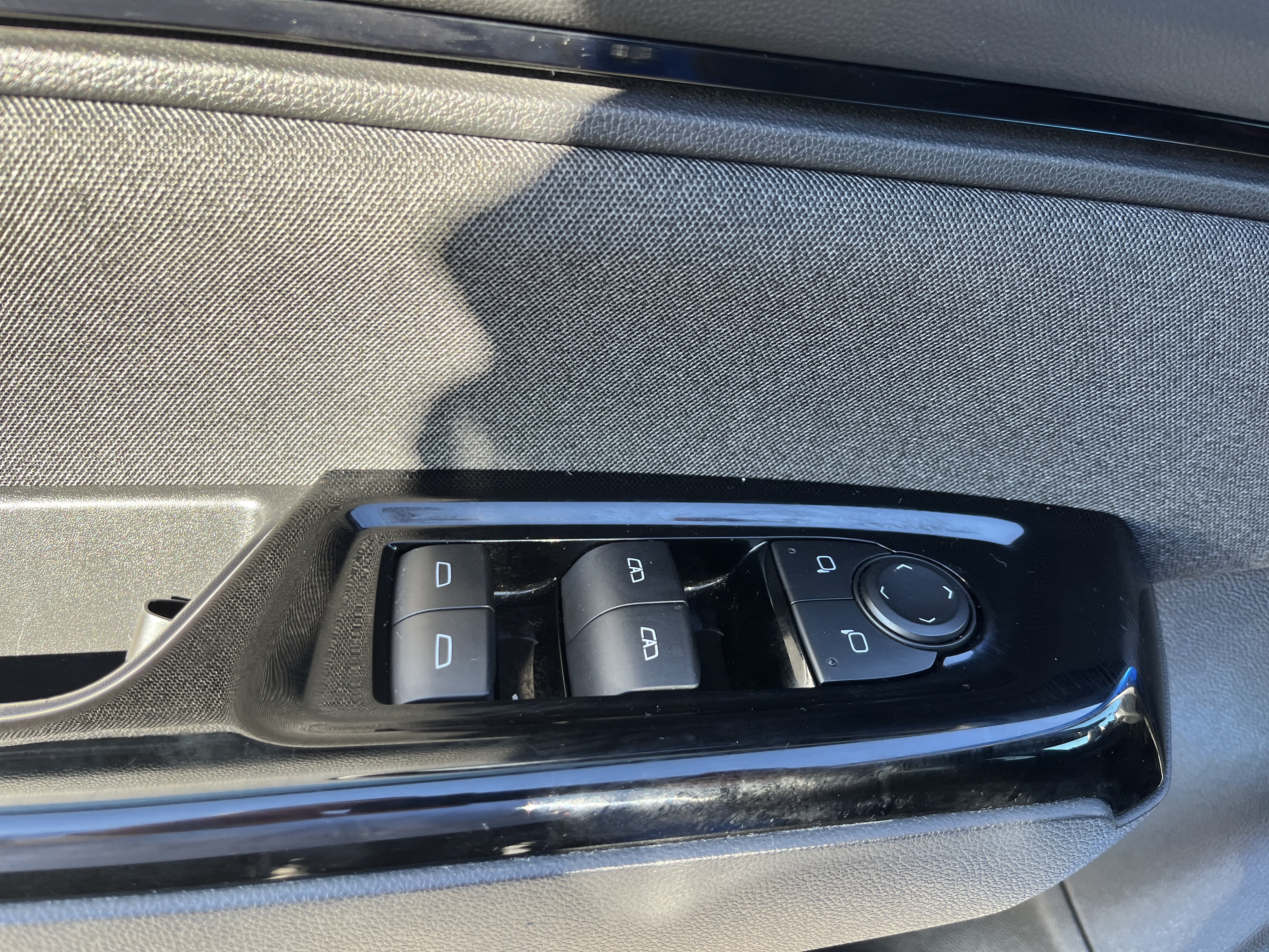 Used 2024 Honda Prologue EX image 19