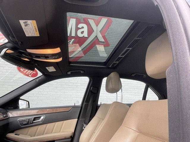 Used 2012 Mercedes-Benz E 350 4MATIC Sedan image 18