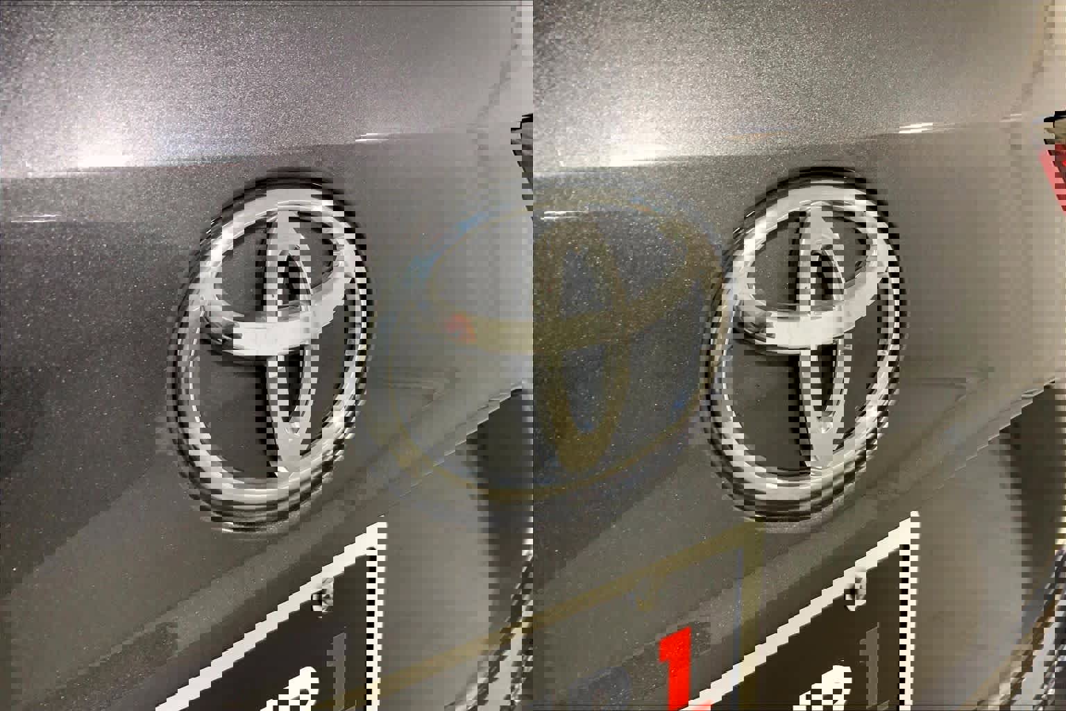 Used 2023 Toyota Highlander XSE AWD/4WD image 9