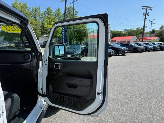 Used 2023 Jeep Wrangler Unlimited Sport AWD/4WD image 28