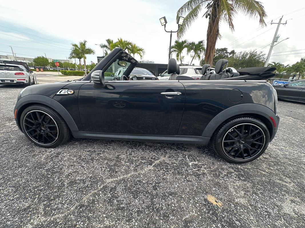 Used 2015 MINI Cooper S FWD image 8