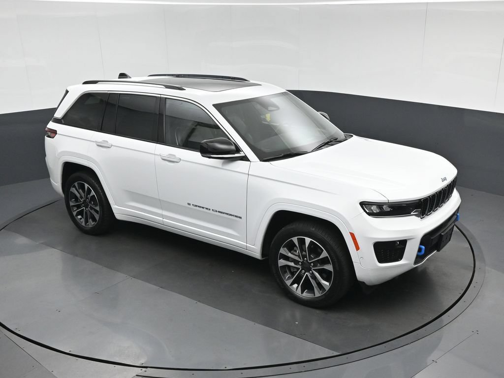 Used 2023 Jeep Grand Cherokee Overland w/ Advanced Protech Group III AWD/4WD image 68