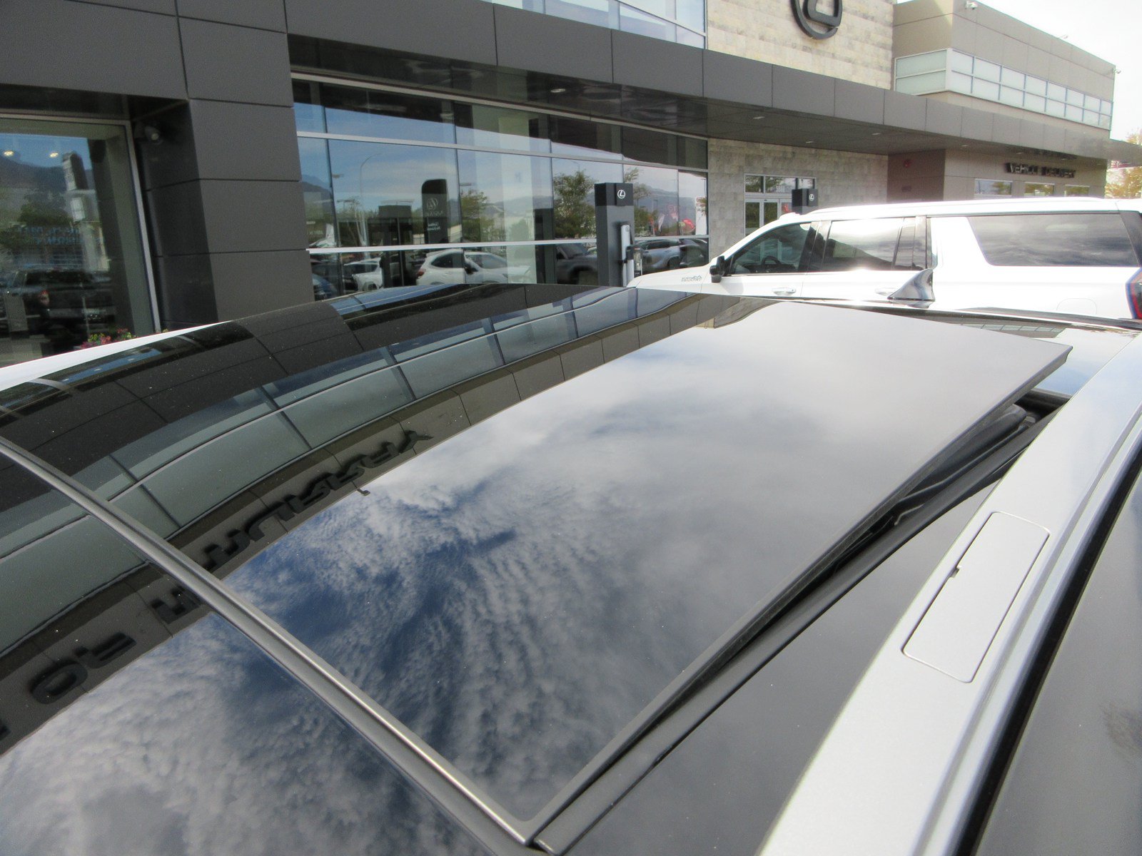 Used 2025 Lexus NX 350h AWD w/ Cold Area Package image 16