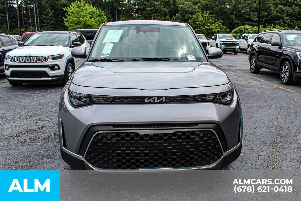 Used 2025 Kia Soul LX w/ LX Technology Package FWD image 10