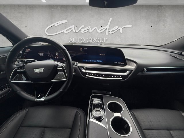 Certified 2024 Cadillac Lyriq Luxury AWD/4WD image 17