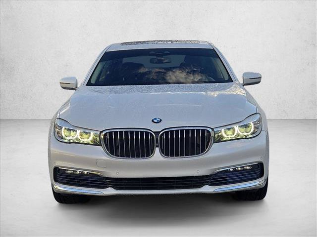 Used 2017 BMW 740i RWD image 2