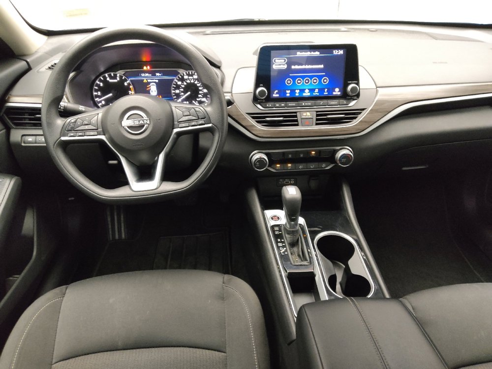 Used 2024 Nissan Altima 2.5 SV image 22