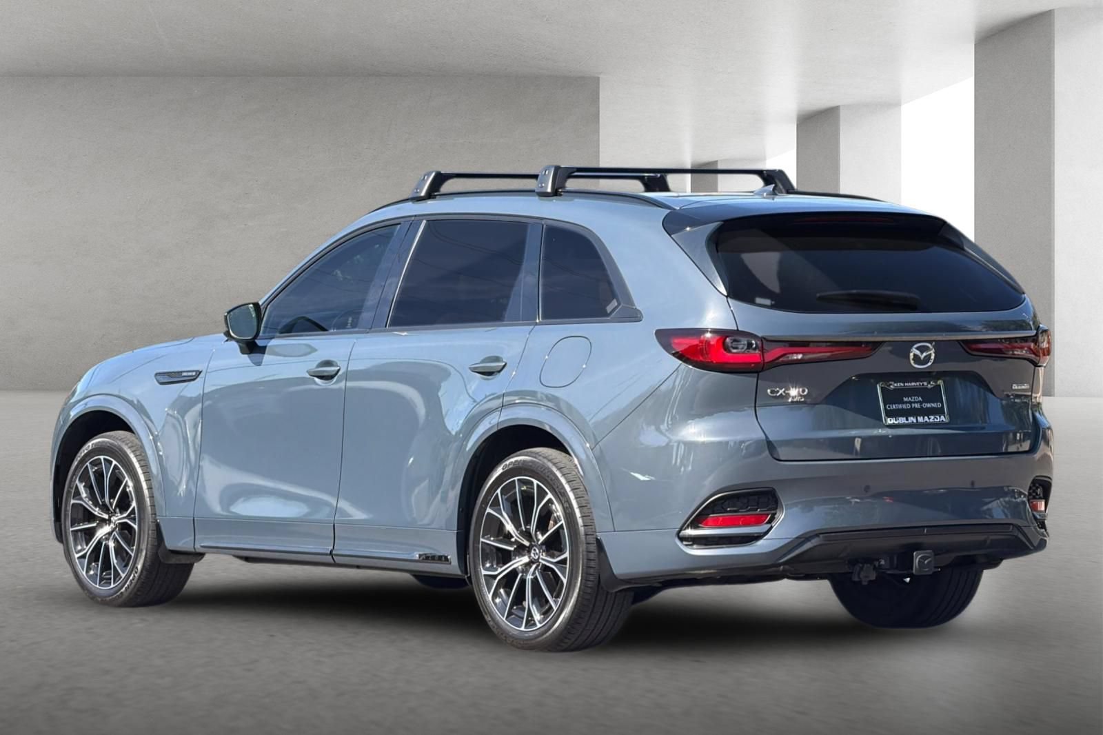 Certified 2025 MAZDA CX-70 3.3 Turbo S w/ Premium Plus AWD/4WD image 6