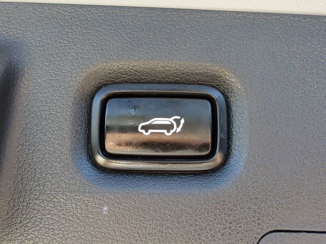 Used 2022 Hyundai Santa Fe Limited image 10
