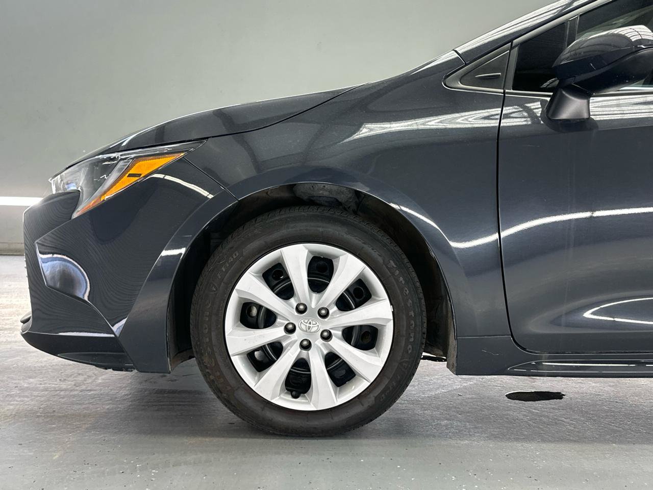 Used 2025 Toyota Corolla LE FWD image 4