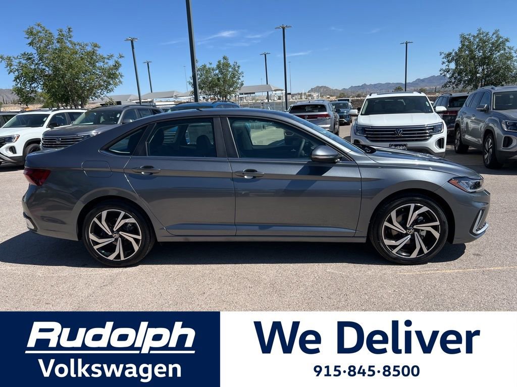 New 2025 Volkswagen Jetta SEL image 6