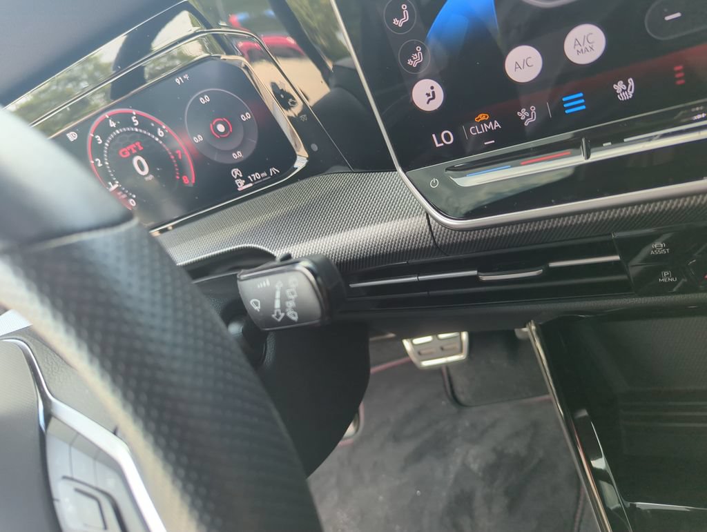Certified 2026 Volkswagen GTI SE FWD image 24