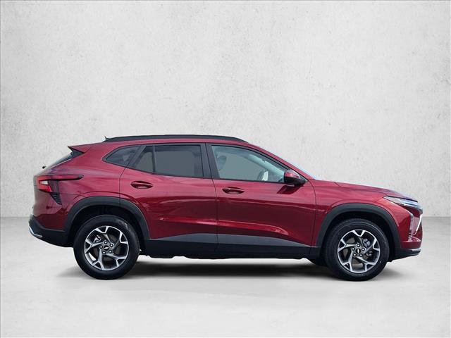 Used 2025 Chevrolet Trax LT w/ LT Convenience Package FWD video 4