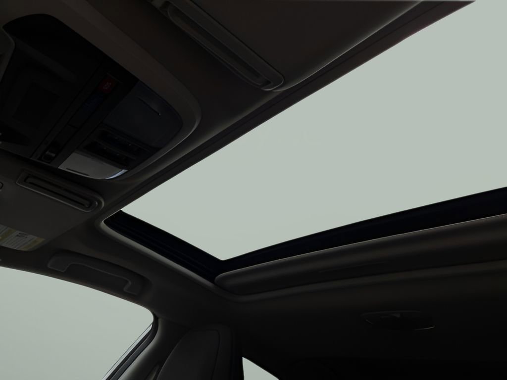 Used 2024 Subaru Crosstrek 2.0i Premium image 19