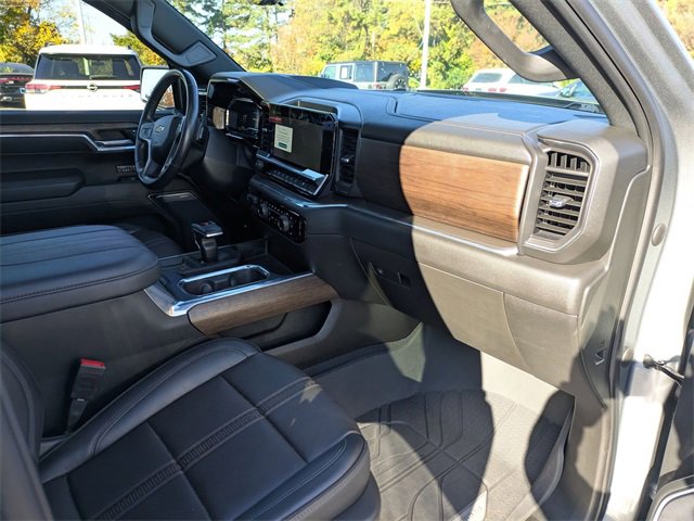 Used 2023 Chevrolet Silverado 1500 High Country w/ High Country Premium Package image 37