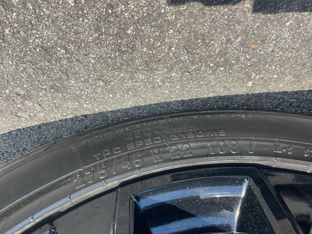 Used 2024 Chevrolet Traverse RS w/ LPO, Floor Liner Package image 38