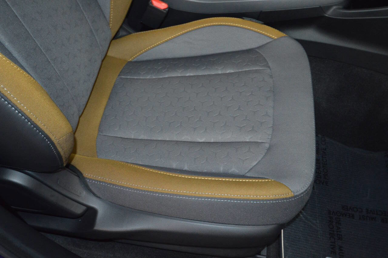 Used 2025 Subaru Crosstrek 2.5i Sport w/ Crosstrek Mirror Package image 6