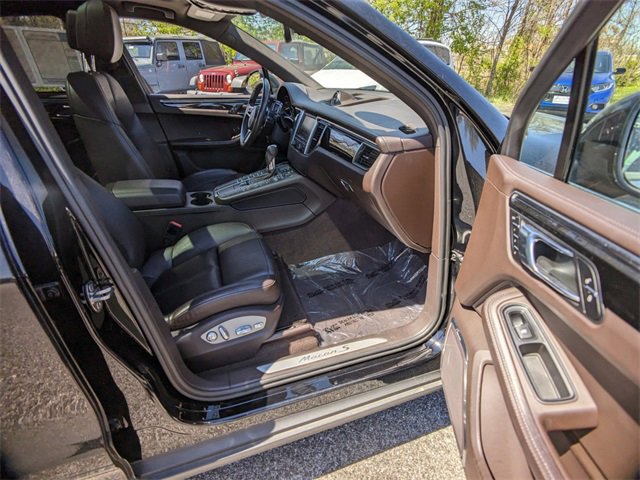 Used 2016 Porsche Macan S image 11