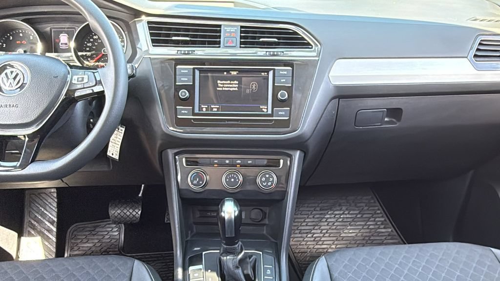 Used 2021 Volkswagen Tiguan S FWD image 31