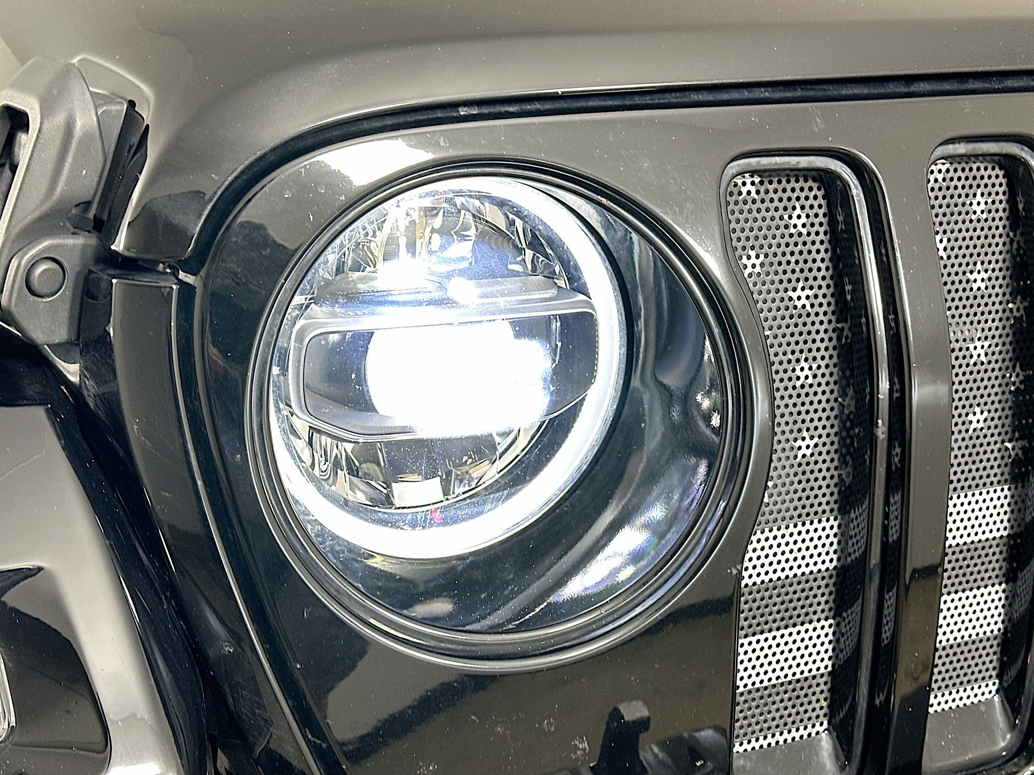 Used 2022 Jeep Wrangler Unlimited Sahara AWD/4WD image 39