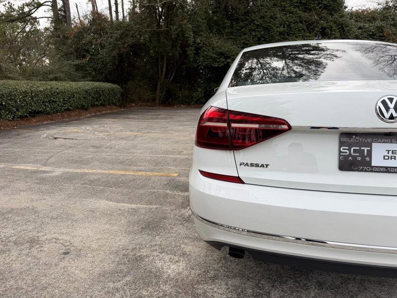 Used 2017 Volkswagen Passat 1.8T S image 7