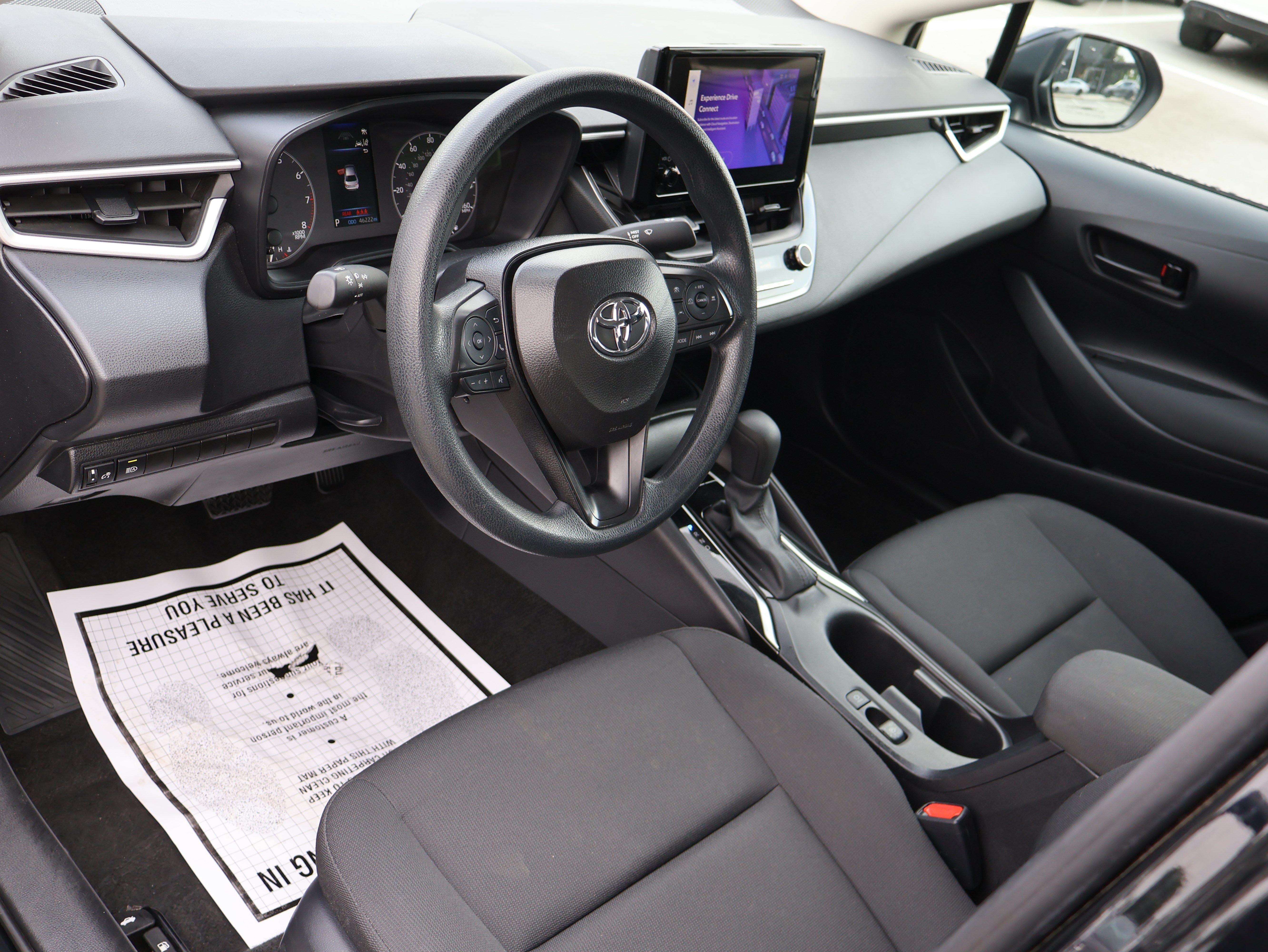 Used 2025 Toyota Corolla LE FWD image 18