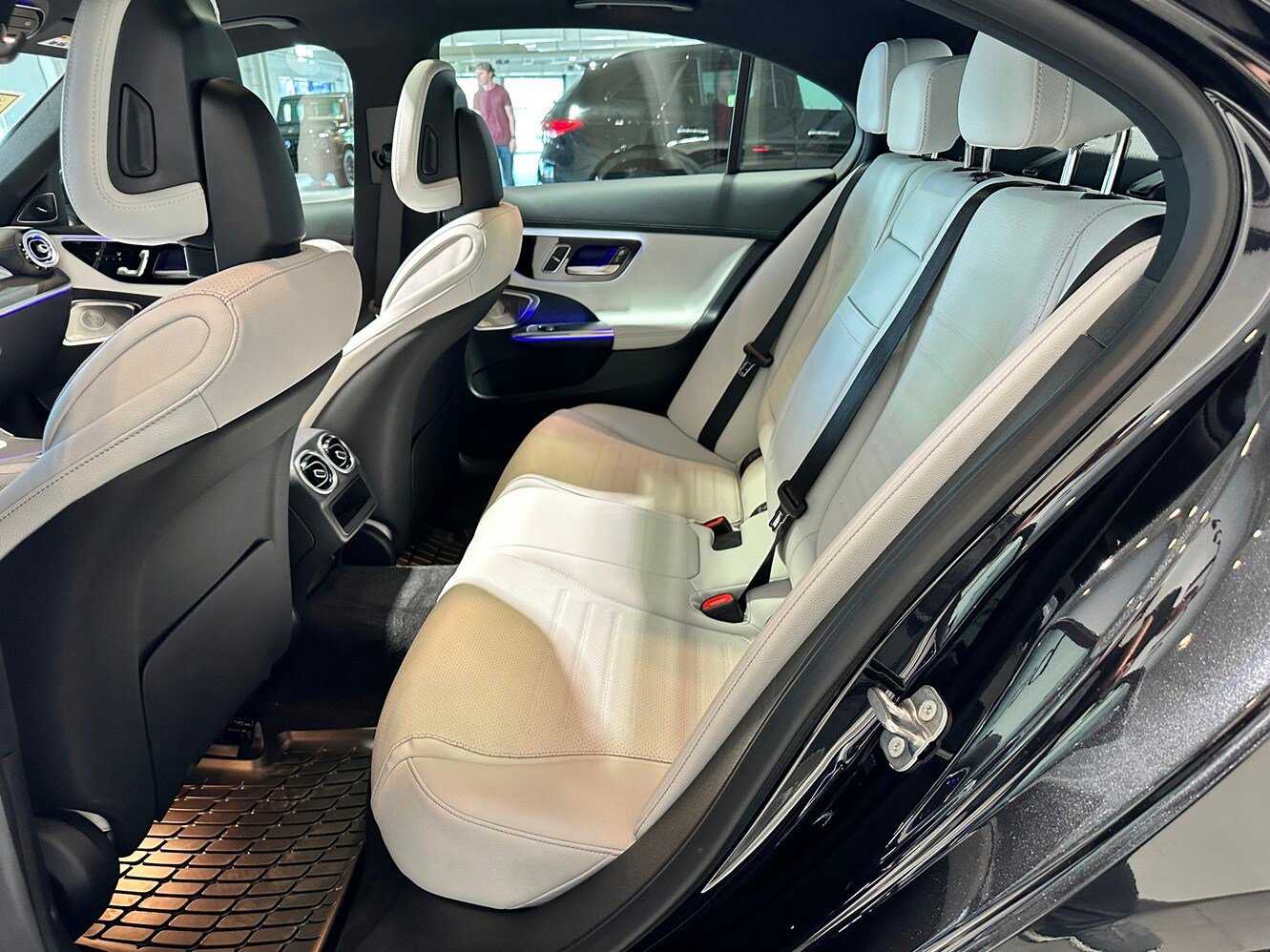 New 2026 Mercedes-Benz C 300 4MATIC Sedan image 14