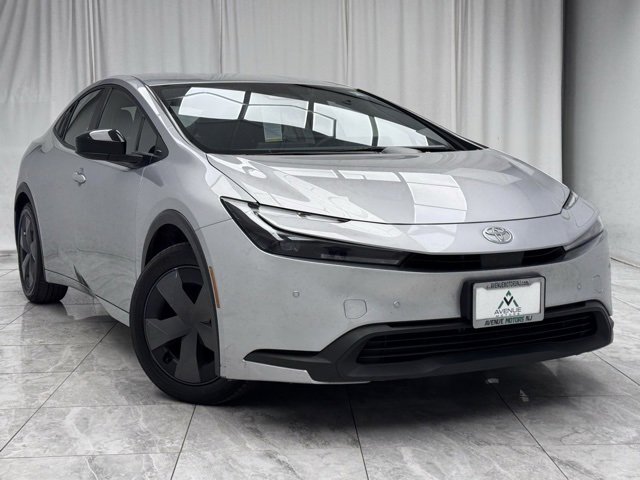 Used 2024 Toyota Prius LE