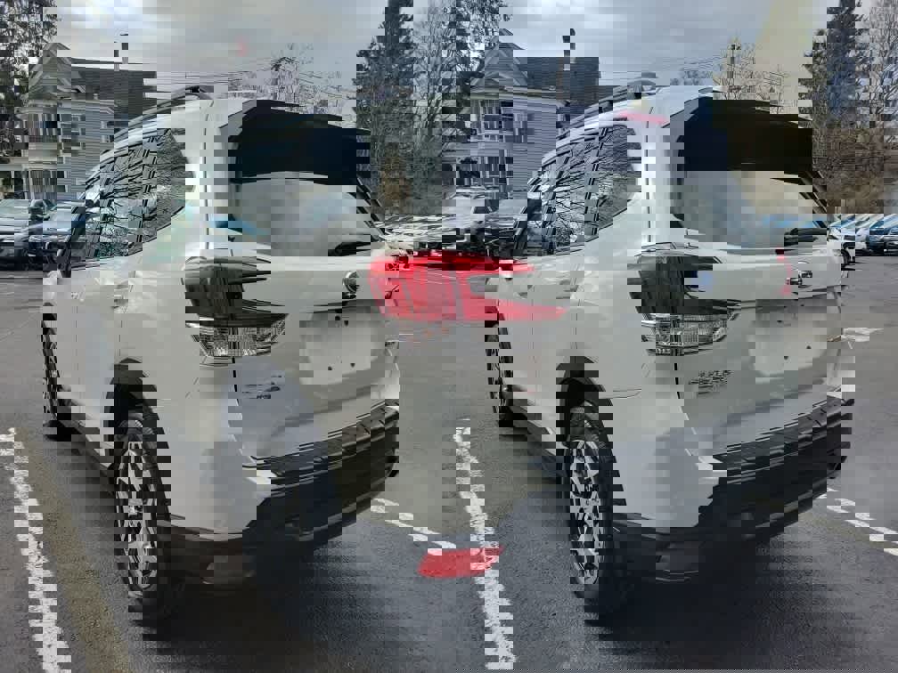 Used 2023 Subaru Forester Premium image 6