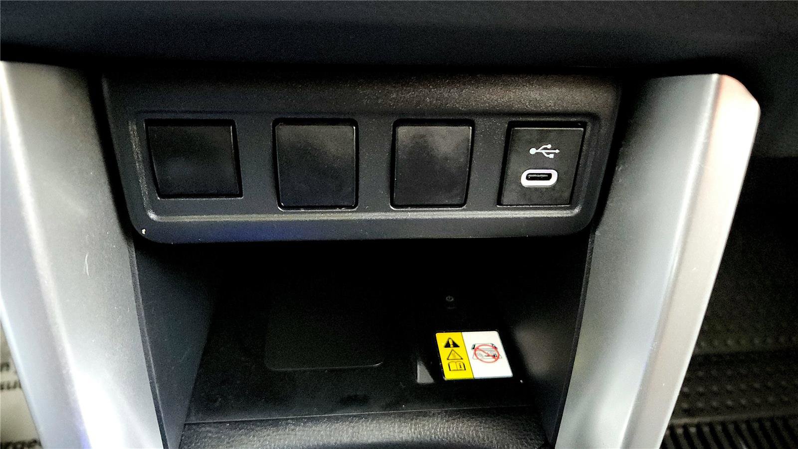 Certified 2023 Toyota Corolla Cross LE w/ Moonroof Package image 33