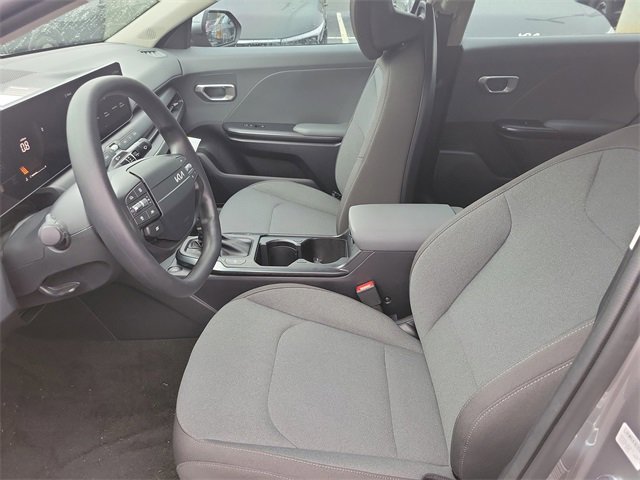 New 2025 Kia K4 LXS image 17