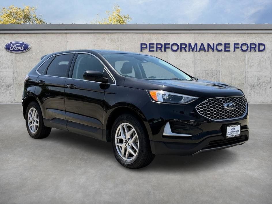 Used 2024 Ford Edge SEL AWD/4WD image 6
